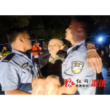 溆浦森警：在抗洪救灾一线筑起“藏蓝”堤坝