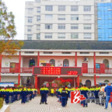 警予学校举行“树新风正气 创清廉校园”主题国旗下的讲话