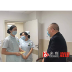 县卫健局：开展护士节慰问活动