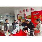 溆浦市监局：开展茶叶过度包装监督检查