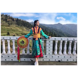 在华人春晚用“湘音”唱响家乡，这个女孩让湖南这座城市火了……