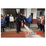 龙潭镇：开展联合执法行动 呵护未成年人健康成长