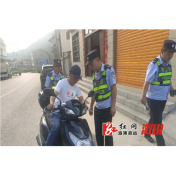 龙潭镇：开展校园周边交通劝导专项整治行动