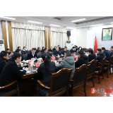 郑湘以普通党员身份参加县委办机关党支部主题教育专题组织生活会