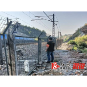 卢峰镇：开展爱路护路宣传 共筑平安铁路防线