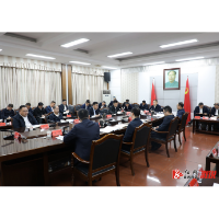 郑湘主持召开乡镇党委书记座谈会