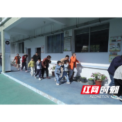 溆浦消防救援大队走进特殊学校开展消防安全培训及应急疏散演练