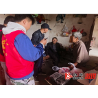 舒溶溪乡:重阳入户送温暖 关爱服务护银龄