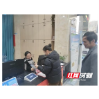 县政务服务中心:政务大厅联动工业园区 就近招工助力群众增收