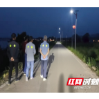 “小反光贴”守护“大安全” ——水东镇发放“暖心贴” 照亮群众夜行路