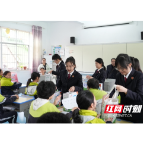 溆浦检察：检察关怀进特校 两代同心护成长