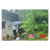 中都乡：冒雨排查隐患  筑牢防汛安全堤