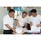 郑湘以“四不两直”方式到乡镇督查巩固拓展脱贫攻坚成果同乡村振兴有效衔接突出问题排查整改工作