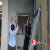 县残联：困难残疾人家庭无障碍改造 让“爱”无“碍”