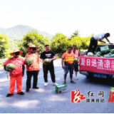 公路建设养护中心：关爱职工在一线，平安度夏送清凉