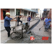 祖师殿镇：干群合力修建污水管道，助推人居环境整治提升