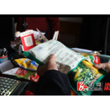 春耕备耕正当时 种子销售迎高峰