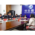 许忠建在市信访局接待来访群众时强调 把群众的事当作自己的事办好