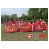溆浦县政协委员开展志愿活动助推文明创建