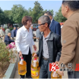 情暖金秋 爱在重阳  低庄镇开展重阳节慰问演出