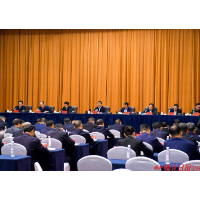 许忠建在全市群众身边不正之风和腐败问题集中整治工作推进会上强调 持续超常规纵深推进集中整治