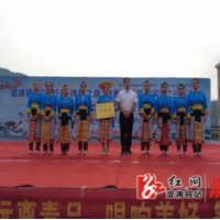 溆浦县：载歌载舞迎“五一”  自娱自乐幸福多