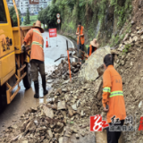 溆浦县公路建设养护中心 ：全力抗击暴雨天气 确保公路安全畅通