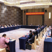 怀化市代表团举行第五次全体会议