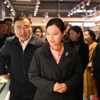 韦朝晖:强化安全和保供措施落实 确保人民群众平安祥和过节