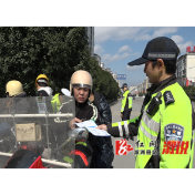 县公安交警：开展摩托车专项整治行动 筑牢道路安全防线