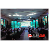 名校诗人与AI同场“斗诗” 碰撞诗意新火花
