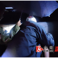 统溪河镇：“汛”速出击  暴风雨中筑牢 “平安墙”