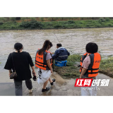 卢峰镇：汛期巡查不松懈  筑牢群众安全防护网