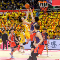 末节锁定胜局 怀化队力克娄底队获“湘BA”主场开门红