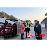 舒溶溪乡：多部门联合开展道路交通安全执法行动
