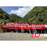 溆浦县中医医院团委开展“探寻中药瑰宝 传承中医智慧”主题活动