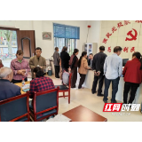 思蒙镇:社保卡服务进村入户 便民红利送到群众家门口