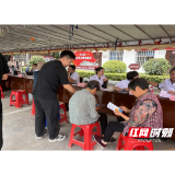 水东镇:开展防范非法集资与反假币宣传活动