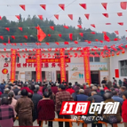 龙潭镇：千余老人共聚庆重阳