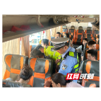 警灯护航“云端天路” 溆浦公安交警全力保障雪峰山索道运营畅通