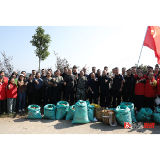 带头抢收解民忧 凝心聚力促振兴——县四大家领导带队助力溆浦县万木春油茶基地抢收油茶果