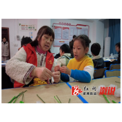 清明祭扫：青少年手工传情缅怀英烈