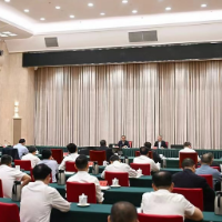 省委理论学习中心组开展集体学习 吴汉圣作辅导报告 沈晓明主持并讲话