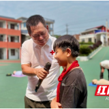 防溺于未然 实操筑平安——双井镇岩家垅中心小学开展防溺水示范演练