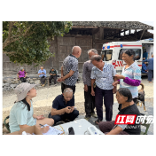 思蒙镇开展老年人入户体检暨阿尔茨海默病科普宣传活动