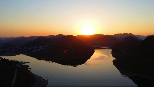 Screenshot_20201113_111614_com.huawei.himovie_mh1.jpg