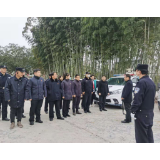 凤凰法院：拒不腾房惹纠纷，强制执行护权益