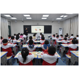 凤凰县：互联网+思政课 万名师生共享优质课堂