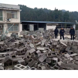 凤凰城管:大力拆除“违建”保障县域规划建设领域健康发展