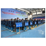 阳光体育 舞动青春：凤凰县千名学生演绎“广播体操秀”